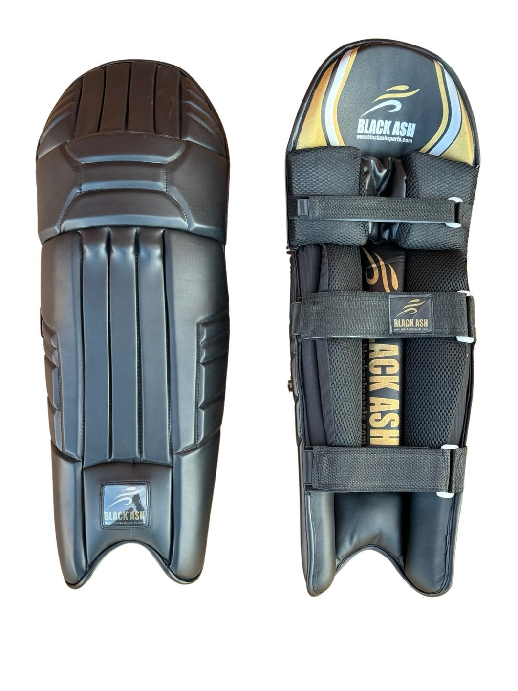 Black Ash Signature Batting Pads, sleek and practical design with new and improved Velcro straps, universal for right and left hand players, super lightweight with low profile design for unimpeded running and reliable protection.