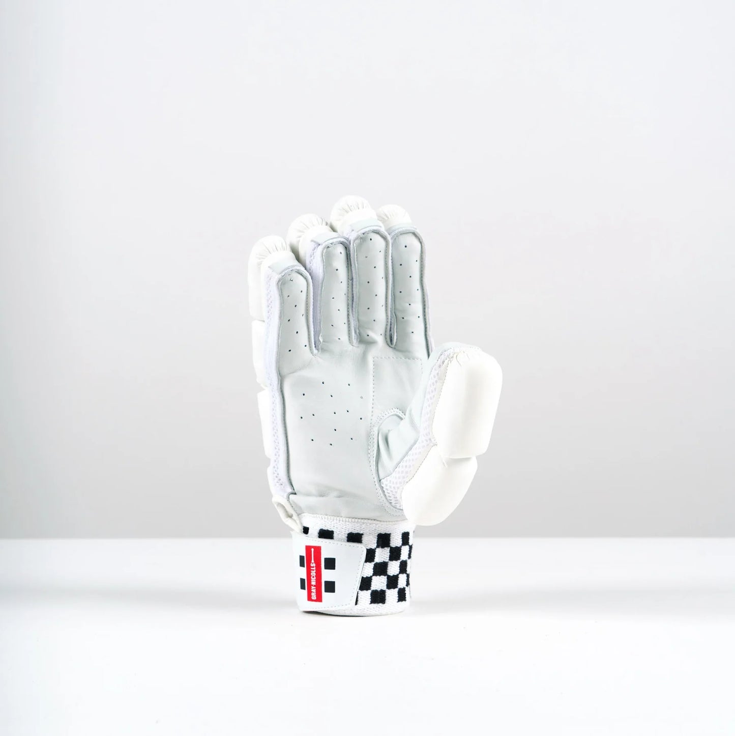 Gray-Nicolls Neocore 500 Cricket Batting Gloves