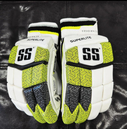 2024 SS Superlite Batting Gloves - Mens