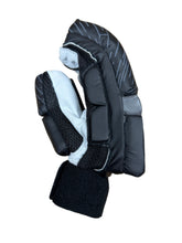 Load image into Gallery viewer, CA Pro 5000 Batting Gloves