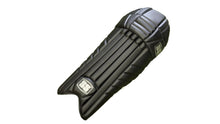Load image into Gallery viewer, SS Gladiator Batting Pads