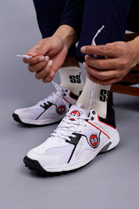 SS Gutsy cricket shoes