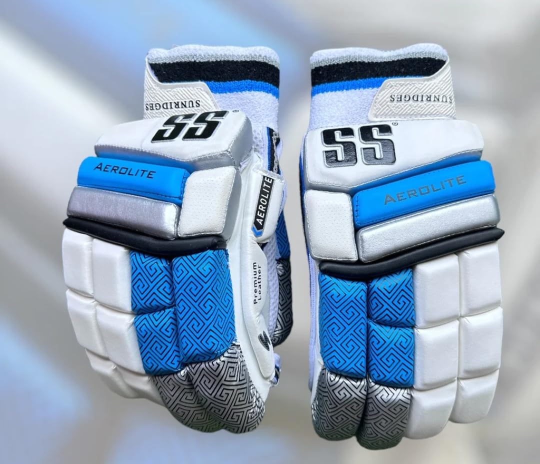 SS Aerolite Batting Gloves - Adult