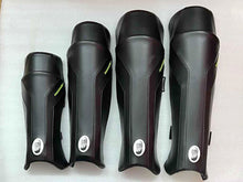 Load image into Gallery viewer, Moonwalkr EXOS batting pads